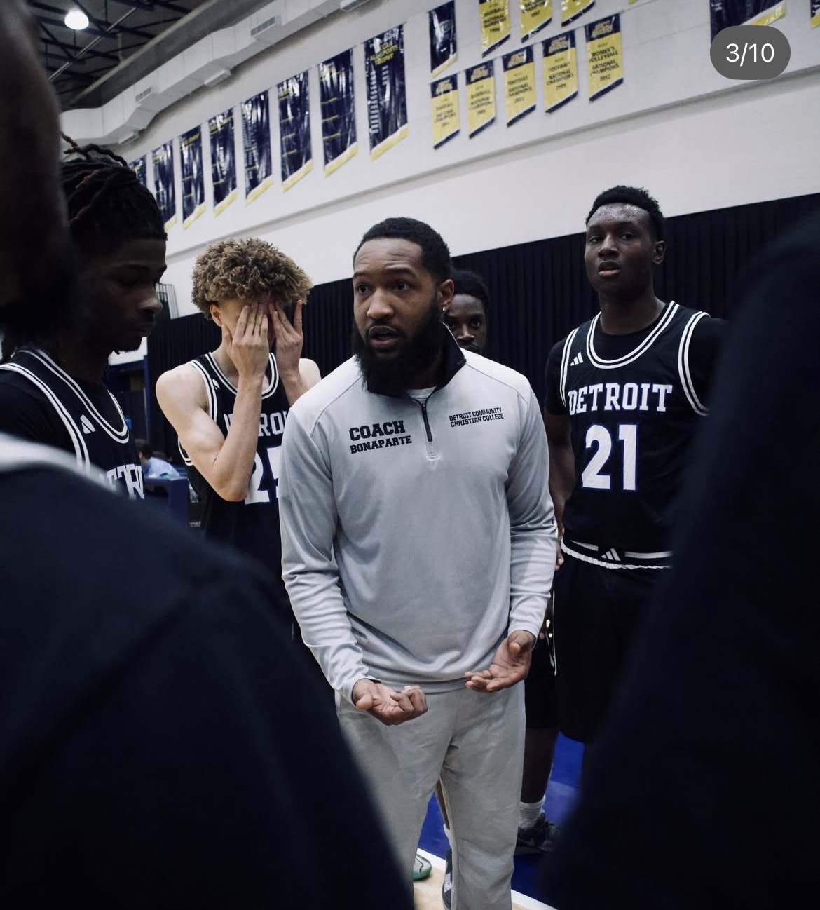 Men's Basketball Powers Past Rochester Christian JV