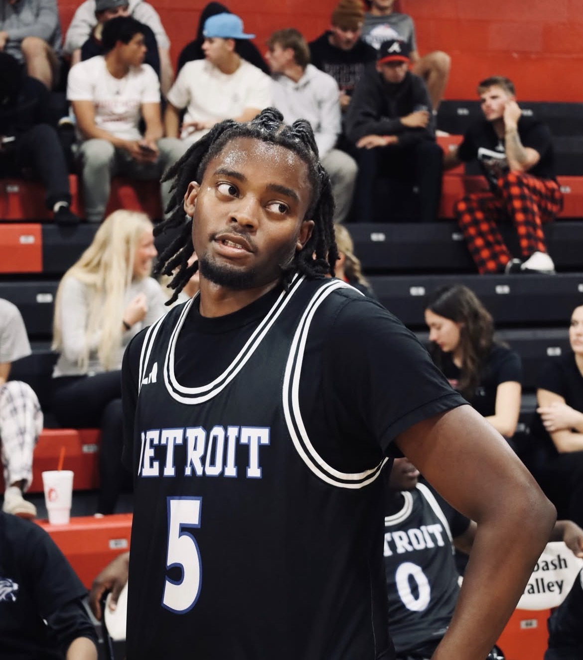 Men's Basketball Falls to Oakland